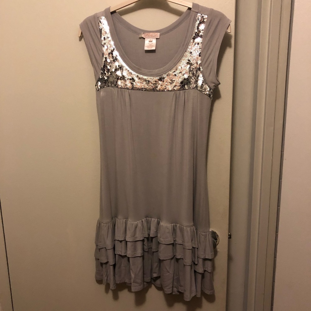 Tiered LaROK Silver Cap Sleeve Mini Dress with Sequins - Size Medium